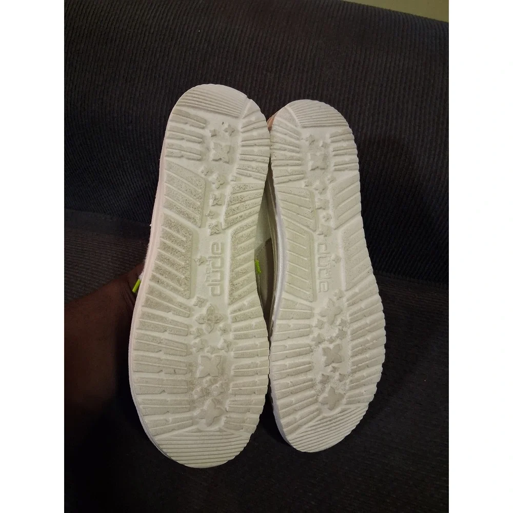 Hey Dude Wendy Star White Canvas Slip On Loafers Women Size 7 121410136
